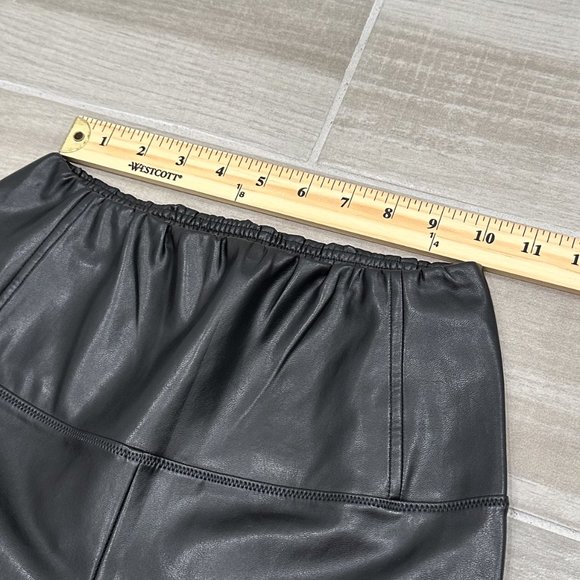 Aritzia Wilfred Free Daria Pant High-Waisted Vegan Leather Leggings in Black - Picture 9 of 15